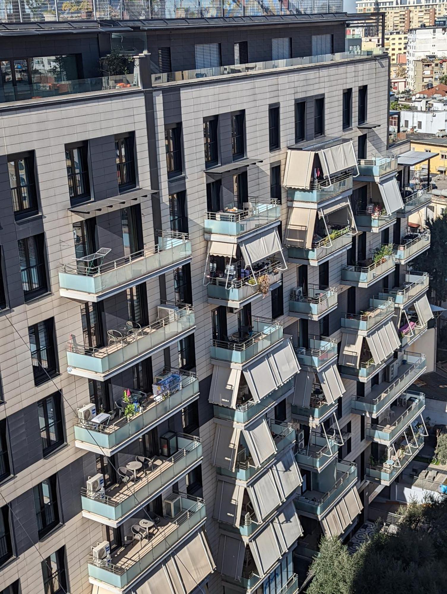 Spiranca Downtown Comfort Apartman Tirana Kültér fotó